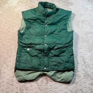 VTG Comfy Goose Down Insulated Green Vest Size Medium Reversible